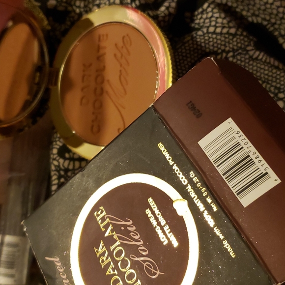 🌟🧚‍♀️DARK CHOCOLATE SOLEIL Too Faced DISCONTINUED Matte Bronzer NWT🍫 - Picture 4 of 4